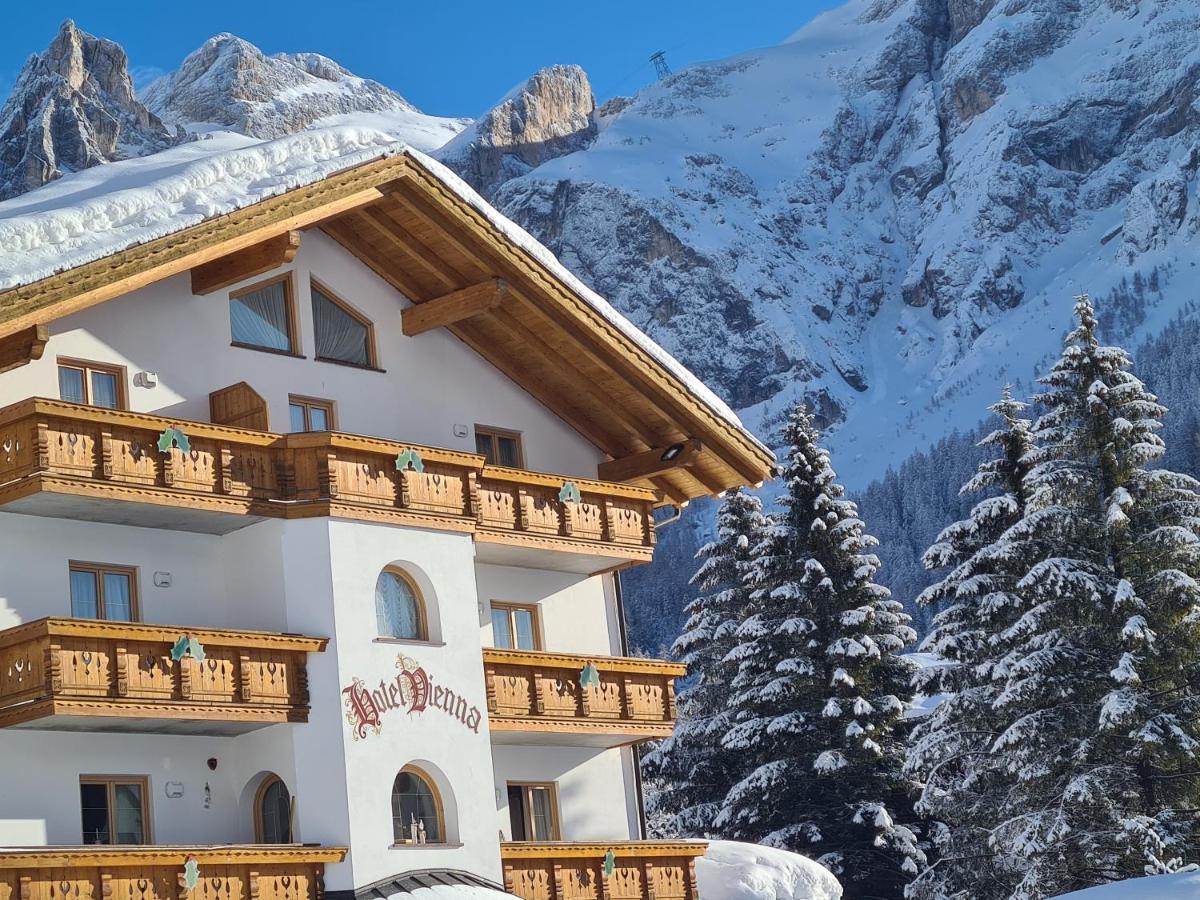 Hotel Vienna San Martino Di Castrozza Eksteriør billede