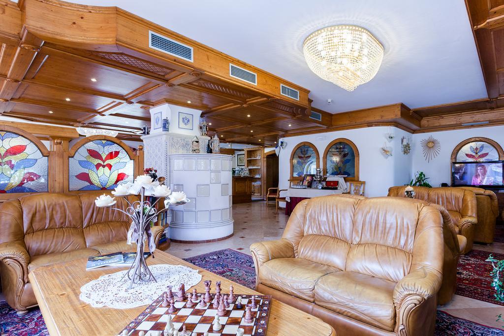 Hotel Vienna San Martino Di Castrozza Eksteriør billede