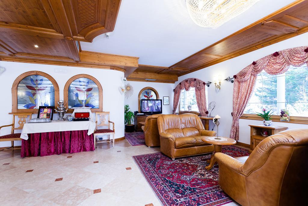 Hotel Vienna San Martino Di Castrozza Eksteriør billede